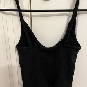 H and M black tank top